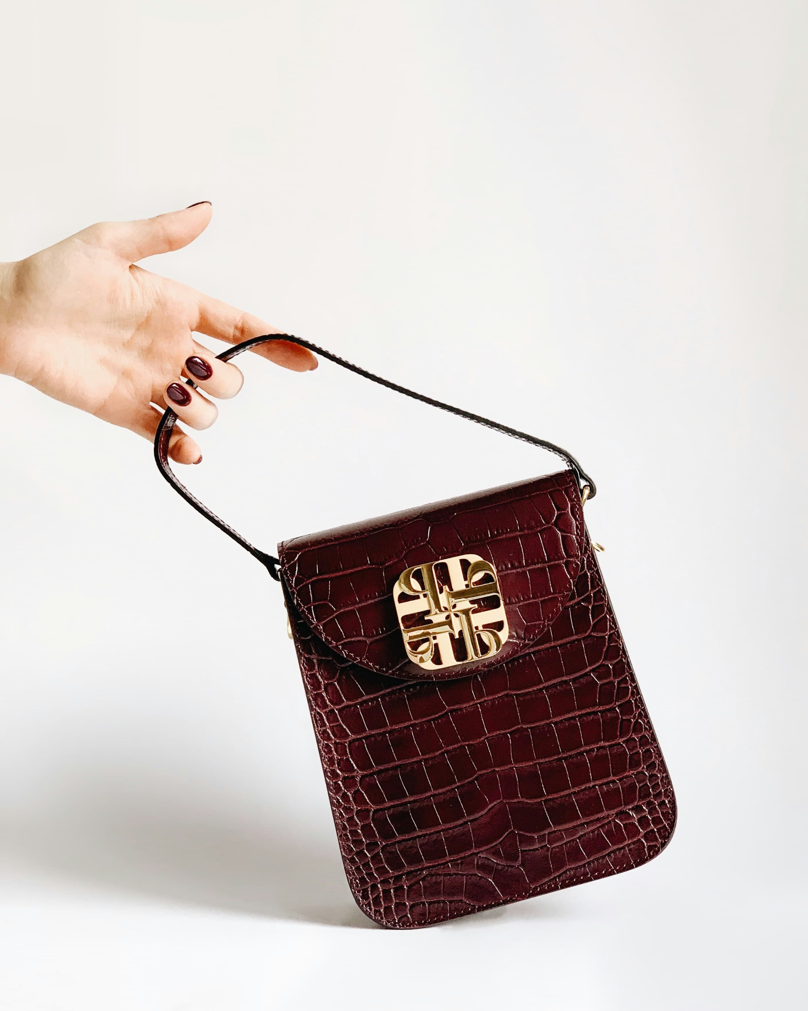 Best Burgundy, Oxblood & Red Designer Bags for Fall 2025: Vintage & Pre-Owned Finds - blog guide